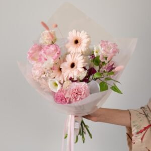 mixed flower bouquet Valletta Malta delivery